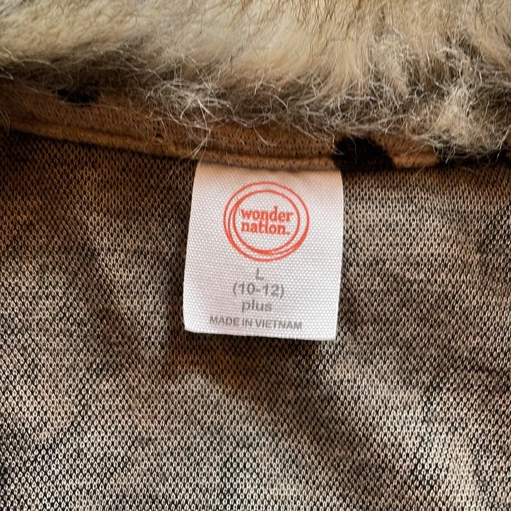 Cheetah print, tan & brown faux fur collared vest.  Girls size large + plus